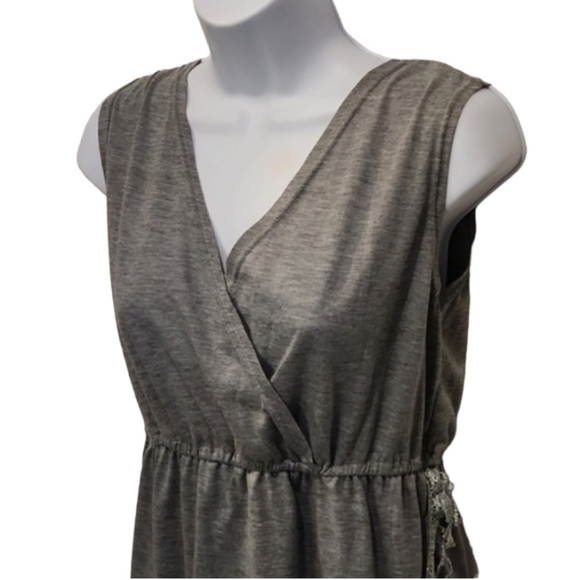 Gray Wrap Leaf Tassle Top - Picture 2 of 4